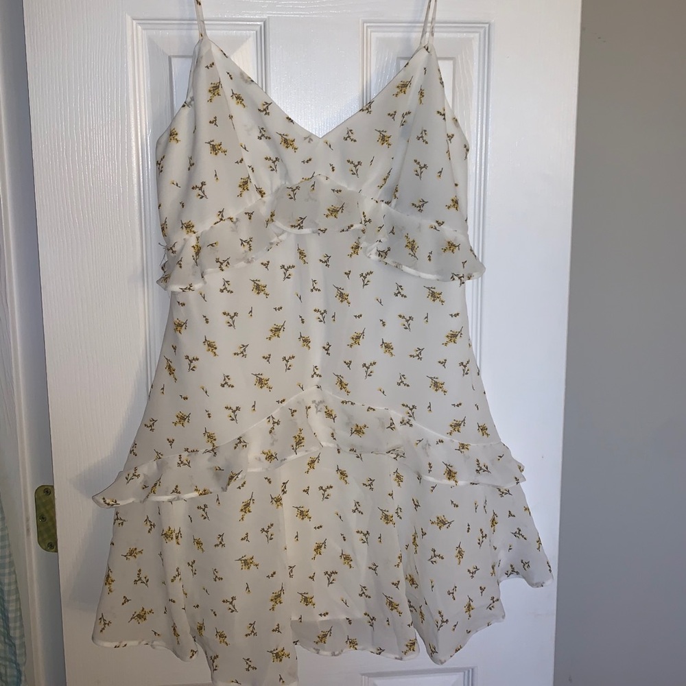 F21 White Floral Flowy Dress